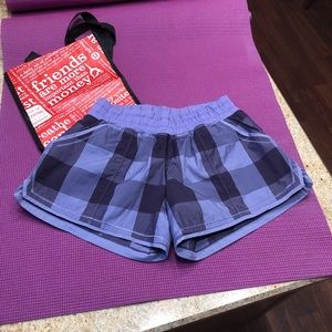 Lululemon Plaid Shorts Size 6 🍋🍋
